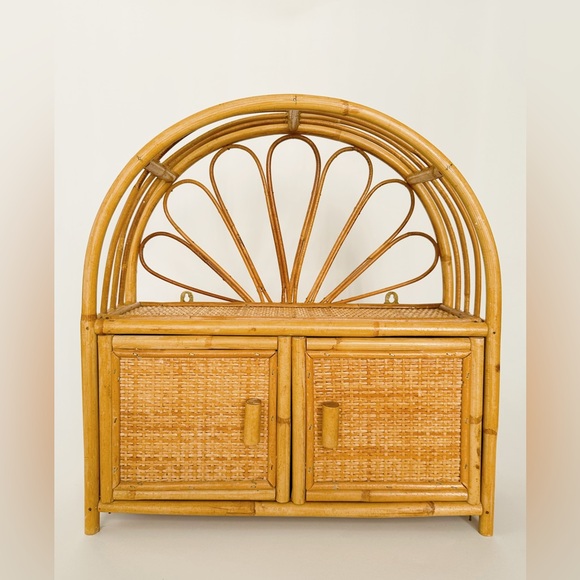 Small Vintage Rattan Arch Shelf/Cabinet - Picture 6 of 13